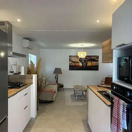 Maison Individuelle Entierement Renovee * Porto-Vecchio (Corsica)